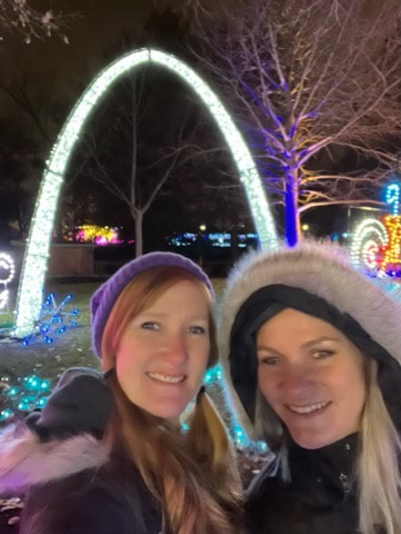 Elizabeth Bourgeret at the St. Louis Zoo, the Arch in lights, Picture